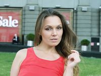 Feet - Irina C -2017-03-11 A coquettish barefoot beauty