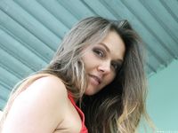 Feet - Irina C -2017-03-11 A coquettish barefoot beauty