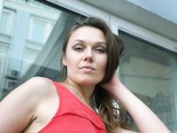 Feet - Irina C -2017-03-11 A coquettish barefoot beauty