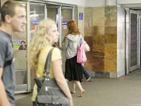 Feet - Irinka - 2009-10-07 Red-head barefoot beauty