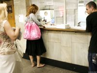 Feet - Irinka - 2009-10-07 Red-head barefoot beauty