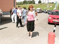 Feet - Irinka - 2009-10-07 Red-head barefoot beauty