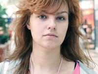 Feet - Irinka - 2009-10-07 Red-head barefoot beauty