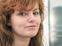 Feet - Irinka - 2009-10-07 Red-head barefoot beauty