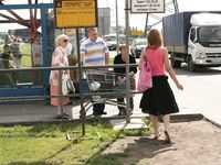 Feet - Irinka - 2009-10-07 Red-head barefoot beauty