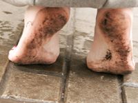 Feet - Janna - 2010-11-13 Autumn barefoot stroll