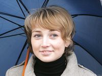 Feet - Janna - 2010-11-13 Autumn barefoot stroll