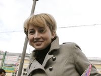 Feet - Janna - 2010-11-13 Autumn barefoot stroll