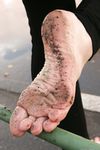 Feet - Janna - 2010-11-13 Autumn barefoot stroll