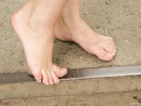 Feet - Jenya + Galya - 2007-05-06 Two barefoot beauties