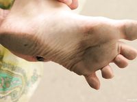 Feet - Jenya + Galya - 2007-05-06 Two barefoot beauties