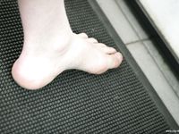 Feet - Jenya + Galya - 2007-05-06 Two barefoot beauties