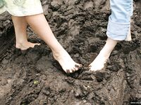 Feet - Jenya + Galya - 2007-05-06 Two barefoot beauties