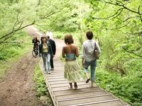 Feet - Jenya + Galya - 2007-05-06 Two barefoot beauties