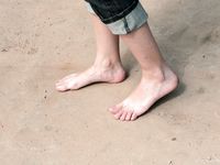 Feet - Jenya + Lena D- 2008-10-05 Barefoot trips to Russian towns. Tula