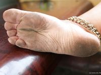 Feet - Jenya + Lena D- 2008-10-05 Barefoot trips to Russian towns. Tula