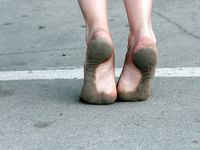 Feet - Jenya + Lena D- 2008-10-05 Barefoot trips to Russian towns. Tula