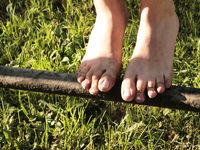 Feet - Jenya + Lena D- 2008-10-05 Barefoot trips to Russian towns. Tula