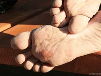 Feet - Jenya + Lena D- 2008-10-05 Barefoot trips to Russian towns. Tula