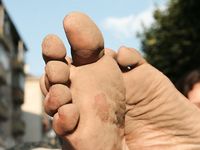 Feet - Jenya + Lena D- 2008-10-05 Barefoot trips to Russian towns. Tula