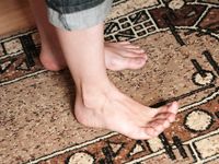 Feet - Jenya + Lena D- 2008-10-05 Barefoot trips to Russian towns. Tula