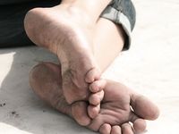 Feet - Jenya + Lena D- 2008-10-05 Barefoot trips to Russian towns. Tula