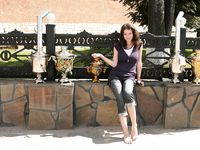 Feet - Jenya + Lena D- 2008-10-05 Barefoot trips to Russian towns. Tula