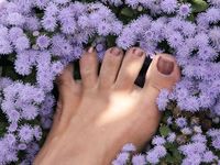 Feet - Jenya + Lena D- 2008-10-05 Barefoot trips to Russian towns. Tula