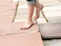 Feet - Jenya + Lena D- 2008-10-05 Barefoot trips to Russian towns. Tula