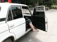 Feet - Jenya + Lena D- 2008-10-05 Barefoot trips to Russian towns. Tula