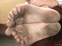 Feet - Jenya + Lena D- 2008-10-05 Barefoot trips to Russian towns. Tula