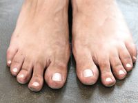 Feet - Jenya + Lena D- 2008-10-05 Barefoot trips to Russian towns. Tula