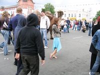 Feet - Jenya + Marina - 2006-06-29 Barefoot trips to Russian towns. Vladimir