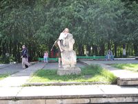 Feet - Jenya + Marina - 2006-06-29 Barefoot trips to Russian towns. Vladimir