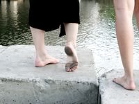 Feet - Jenya + Marisha - 2007-10-02 Barefoot Travel. Minsk (feat. Zoya, Lana & Lera)