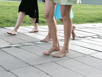 Feet - Jenya + Marisha - 2007-10-02 Barefoot Travel. Minsk (feat. Zoya, Lana & Lera)