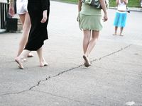 Feet - Jenya + Marisha - 2007-10-02 Barefoot Travel. Minsk (feat. Zoya, Lana & Lera)