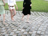 Feet - Jenya + Marisha - 2007-10-02 Barefoot Travel. Minsk (feat. Zoya, Lana & Lera)