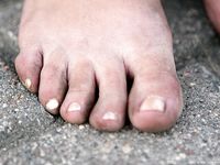 Feet - Jenya + Marisha - 2007-10-02 Barefoot Travel. Minsk (feat. Zoya, Lana & Lera)