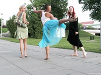 Feet - Jenya + Marisha - 2007-10-02 Barefoot Travel. Minsk (feat. Zoya, Lana & Lera)