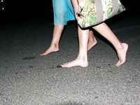 Feet - Jenya + Marisha - 2007-10-02 Barefoot Travel. Minsk (feat. Zoya, Lana & Lera)