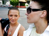 Feet - Jenya + Marisha - 2007-10-02 Barefoot Travel. Minsk (feat. Zoya, Lana & Lera)