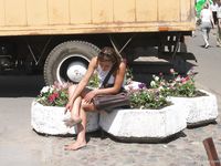 Feet - Jenya + Tanya - 2006-10-01 Barefoot trips to Russian towns. Tver