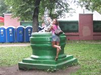 Feet - Jenya + Tanya - 2006-10-01 Barefoot trips to Russian towns. Tver