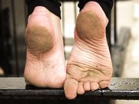 Feet - Jenya - 2011-04-06 Spring barefoot walk