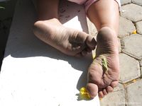 Feet - Julia A + Krista - 2006-01-31 Egyptian barefoot adventures