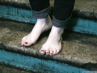 Feet - Julia A + Nastya - 2005-03-15 In public without shoes