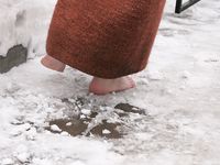 Feet - Julia A + Nastya - 2005-03-15 In public without shoes