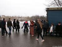 Feet - Julia A + Nastya - 2005-03-15 In public without shoes