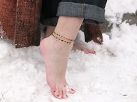 Feet - Julia A + Nastya - 2005-03-15 In public without shoes